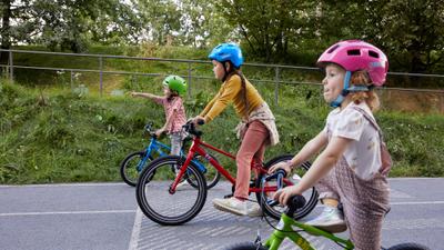 Die 7 wichtigsten Gründe, warum Kinder Radfahren sollten
