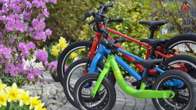 Frühlingsabenteuer beginnen: Gewinnt ein Vii Kinderfahrrad!