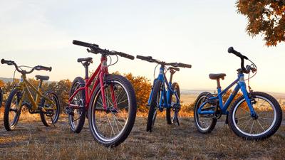 Herbstzauber auf zwei Rädern: Tipps für eine Familienfahrradtour